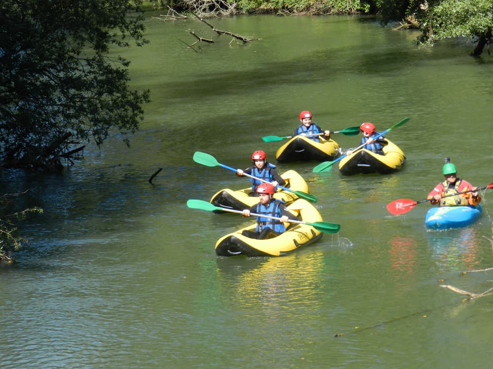 Canoaraft en el Río Ebro, Cantabria